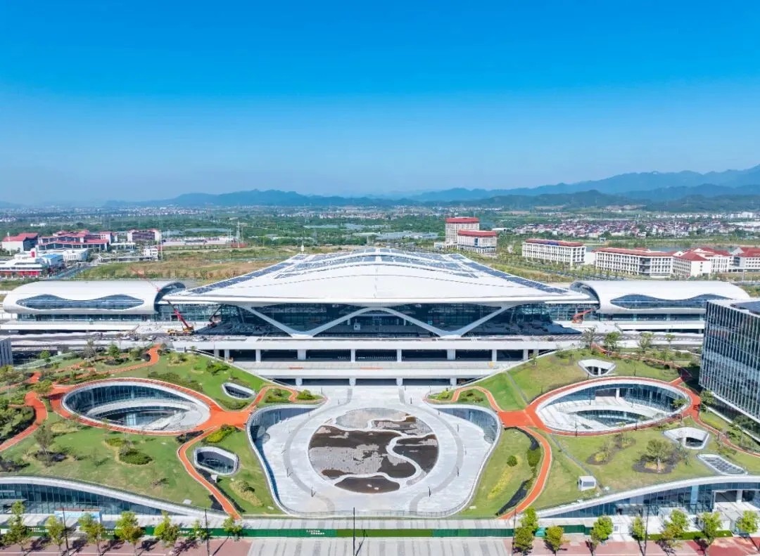 省心停車！衢州西站地下停車場免費開放